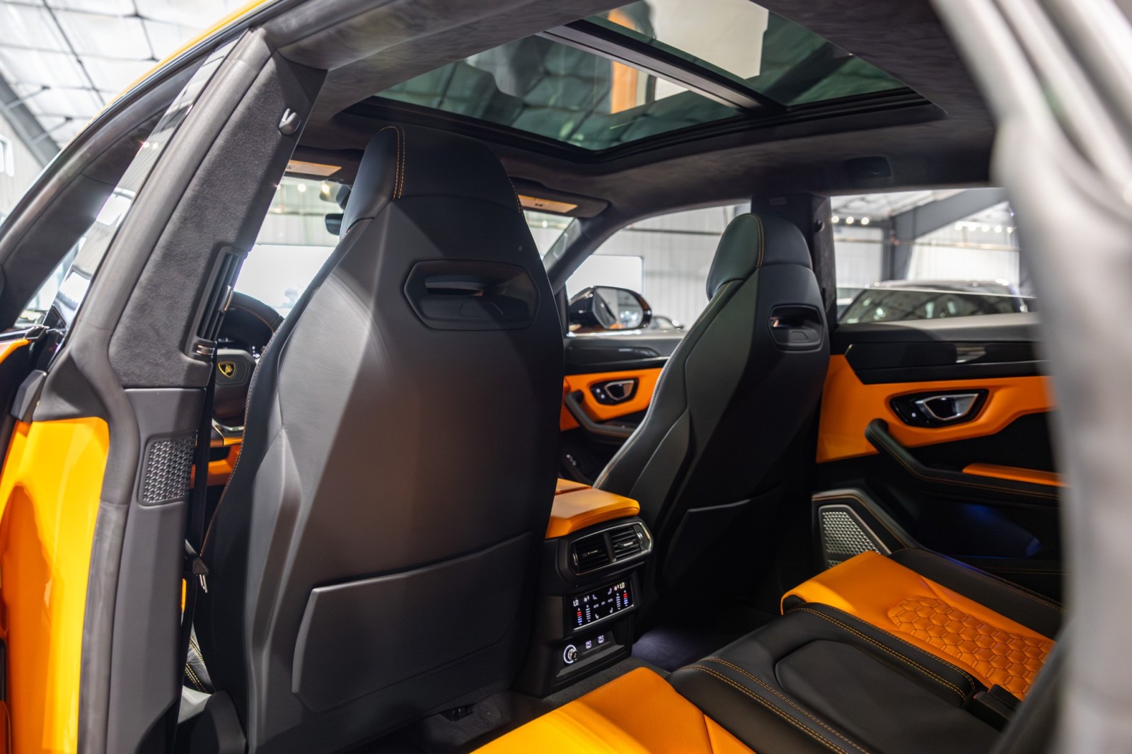 Used Car 2022 Lamborghini Urus - Full Stealth Ppf  For Sale Under $240,000 In Boerne, Texas