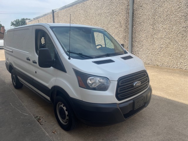 2019 Ford Transit Van  4