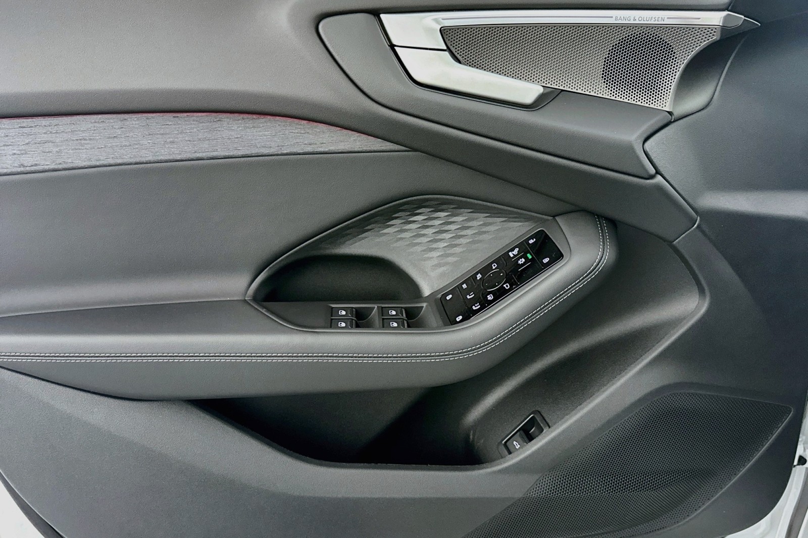 New 2026 Glacier White Metallic Audi Premium Plus image 15
