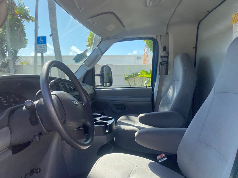 2006 Ford Econoline Commercial Cutaway LOW MILES 27,641 1 OWNER in , 