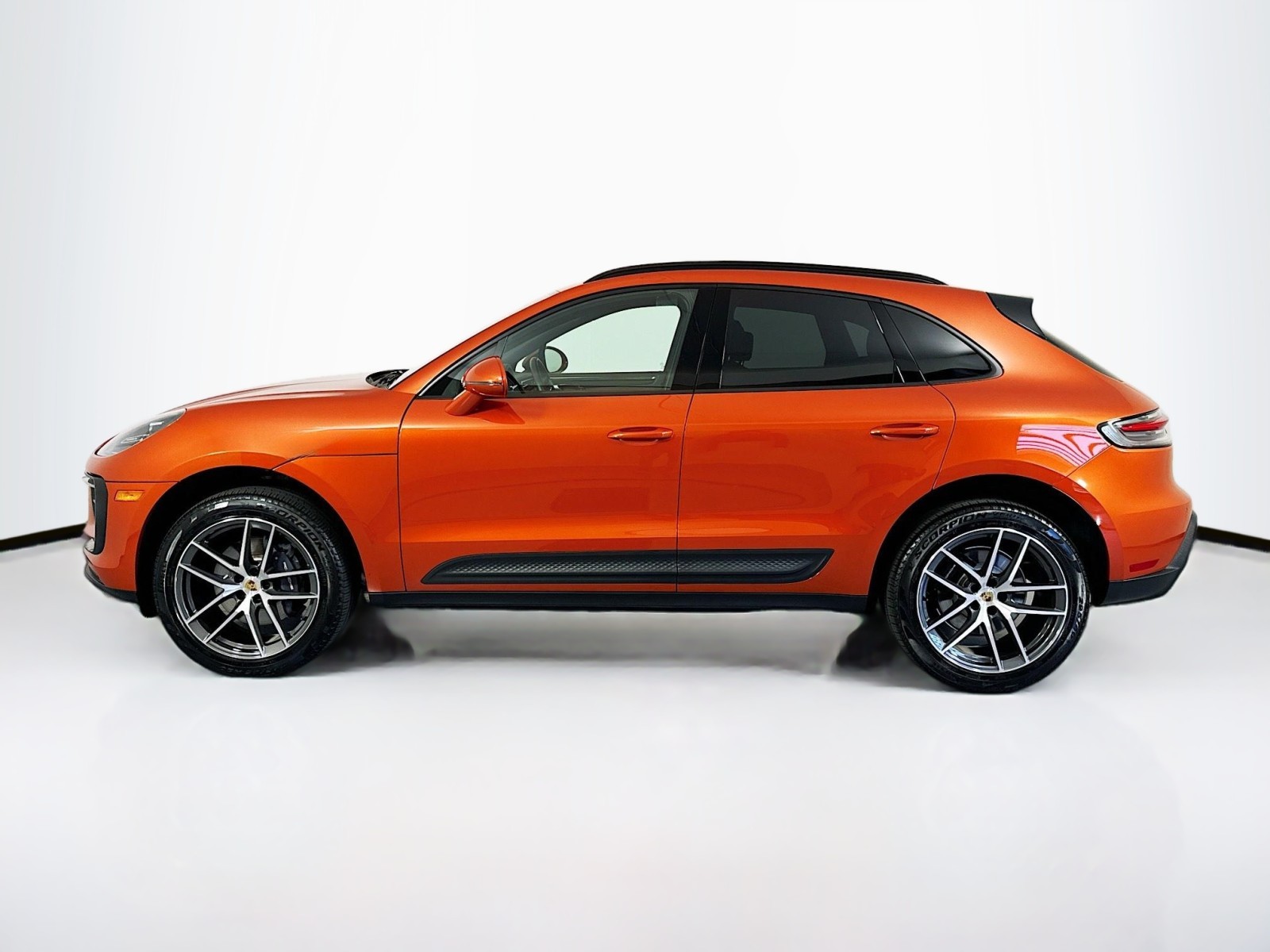 2024 Porsche Macan  8