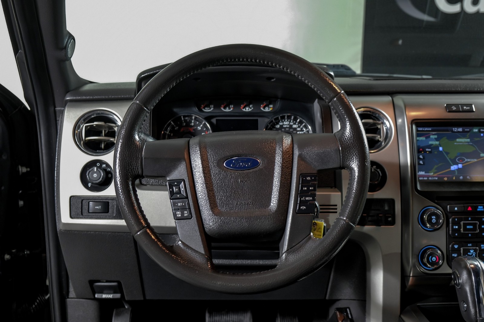 2014 Ford F-150 FX4 14