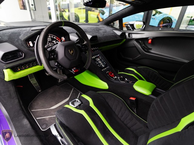 2022 Lamborghini Huracan STO  in , 