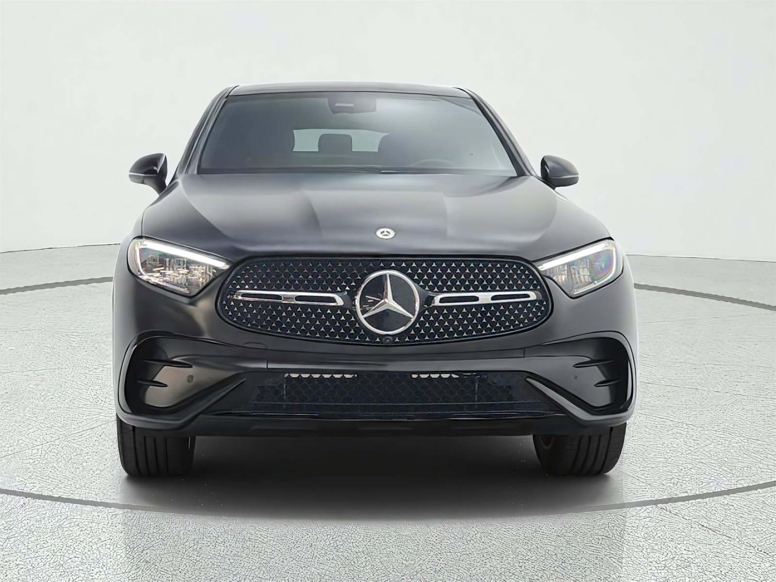 Certified Used 2026 MANUFAKTUR Graphite Grey Magno Mercedes-Benz GLC 300 4MATIC® Coupe image 2