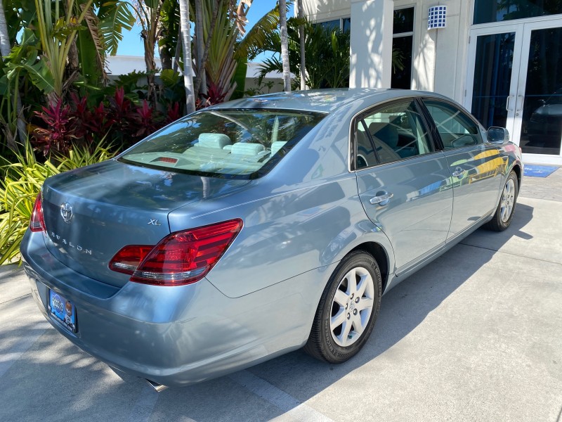 2008 Toyota Avalon XL  SUNROOF 1 OWNER LOW MILES 39,358 in , 