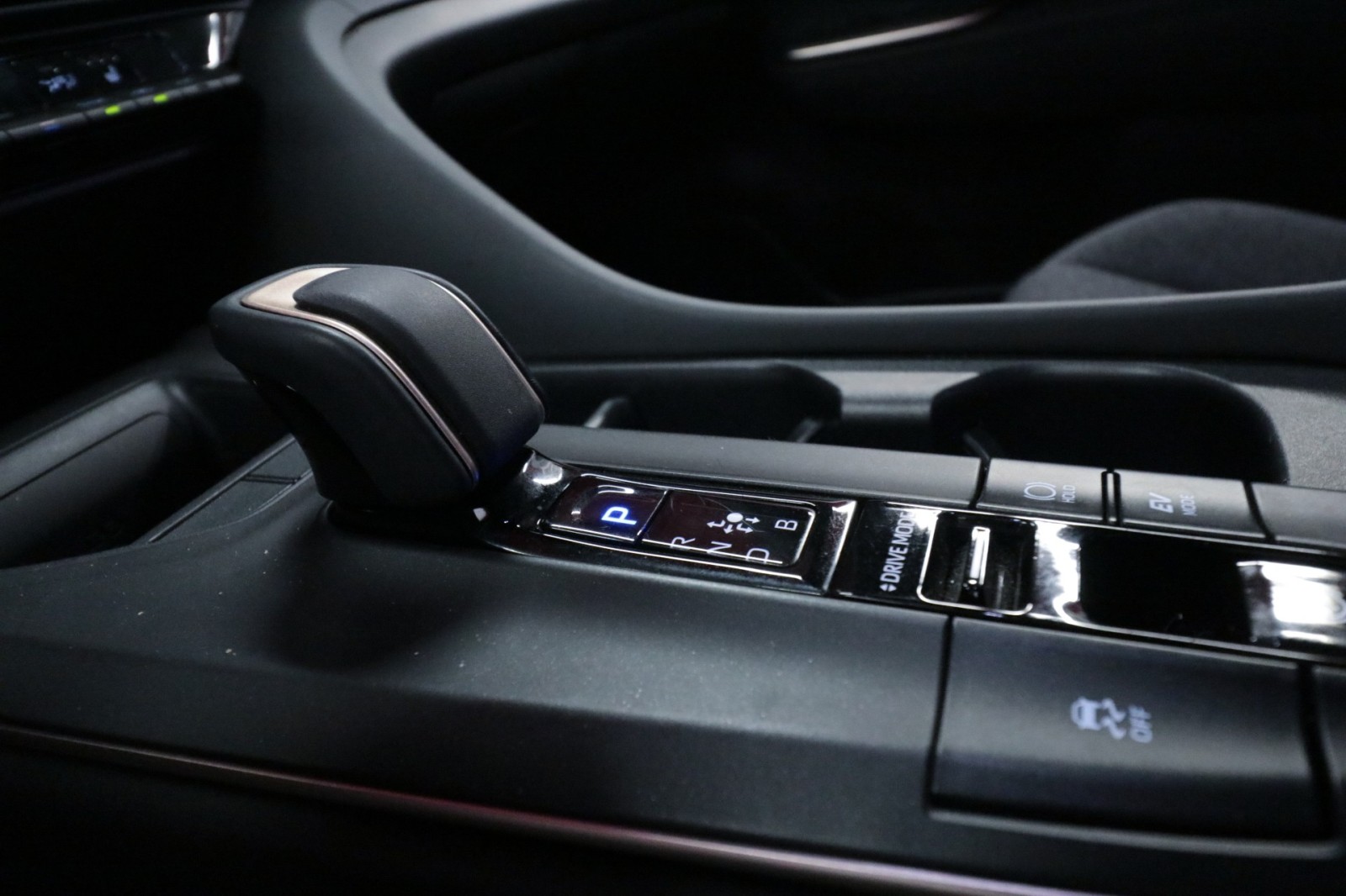 Used Car 2023 Toyota Crown  Xle For Sale Under $35,000 In Austin, Texas