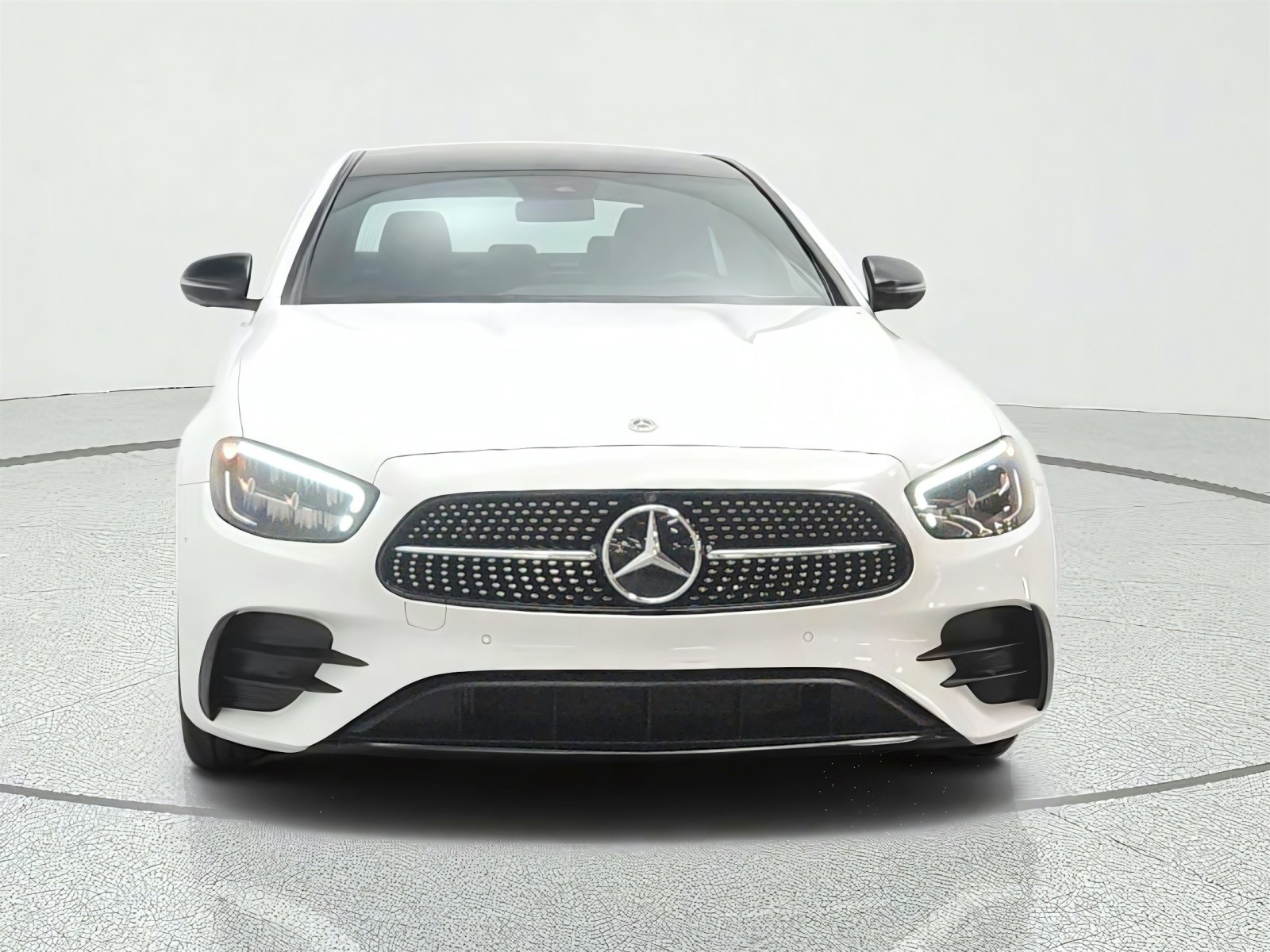 Certified Used 2022 Polar White Mercedes-Benz E 350 RWD Sedan image 2