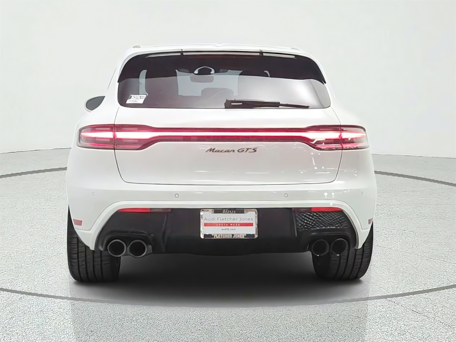 Used 2022 White Porsche GTS AWD image 6
