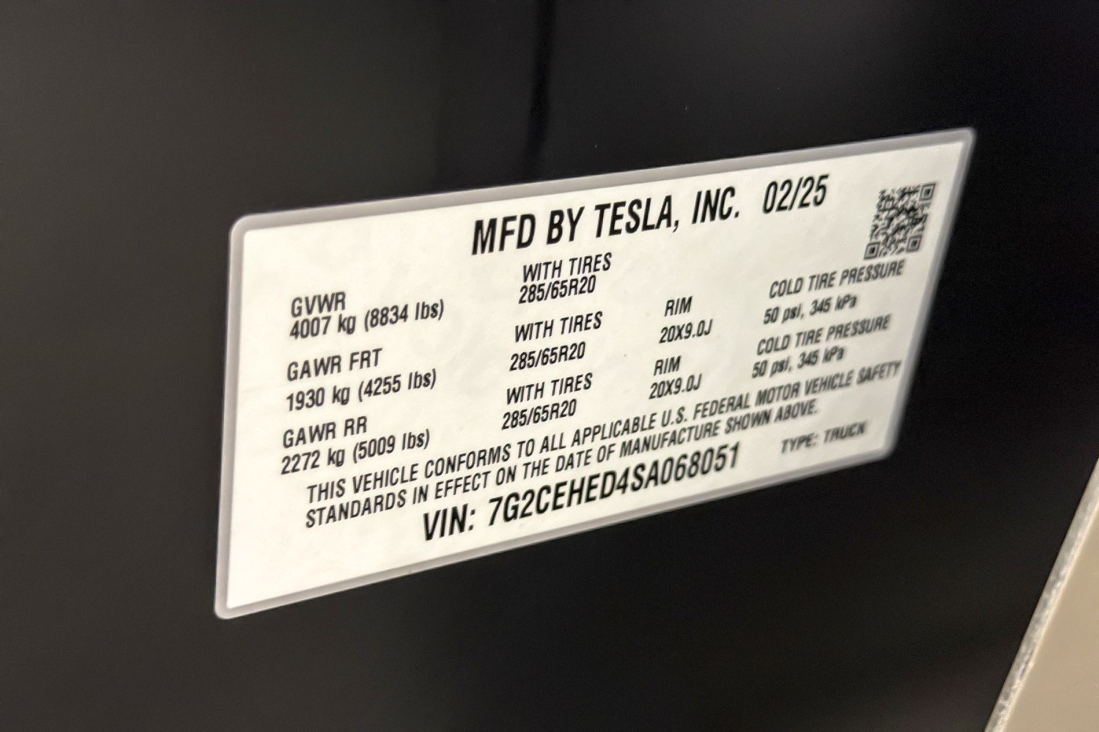 Used 2025 GRAY Tesla AWD image 26