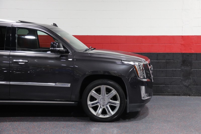 2015 Cadillac Escalade ESV Premium 4WD 4dr Suv in , 