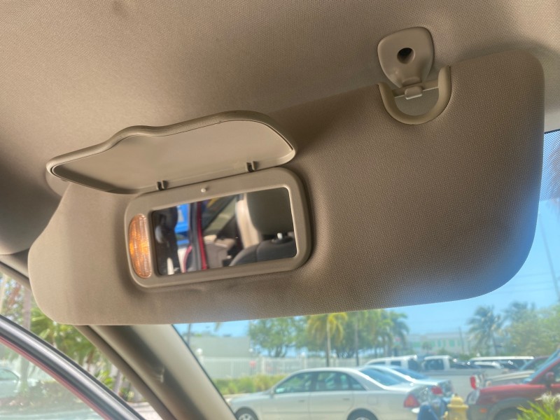 2012 Chrysler Town & Country 1 OWNER LOW MILES 58.411 in , 