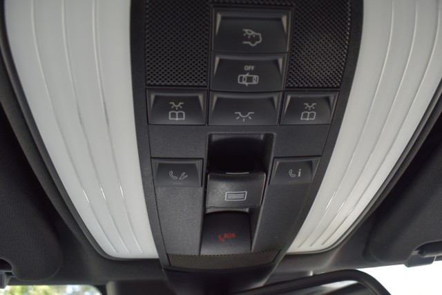 2016 Mercedes-Benz E350 4MATIC AWD Sport Navi Premium 1 Pkg. Heated Front Seats M 24