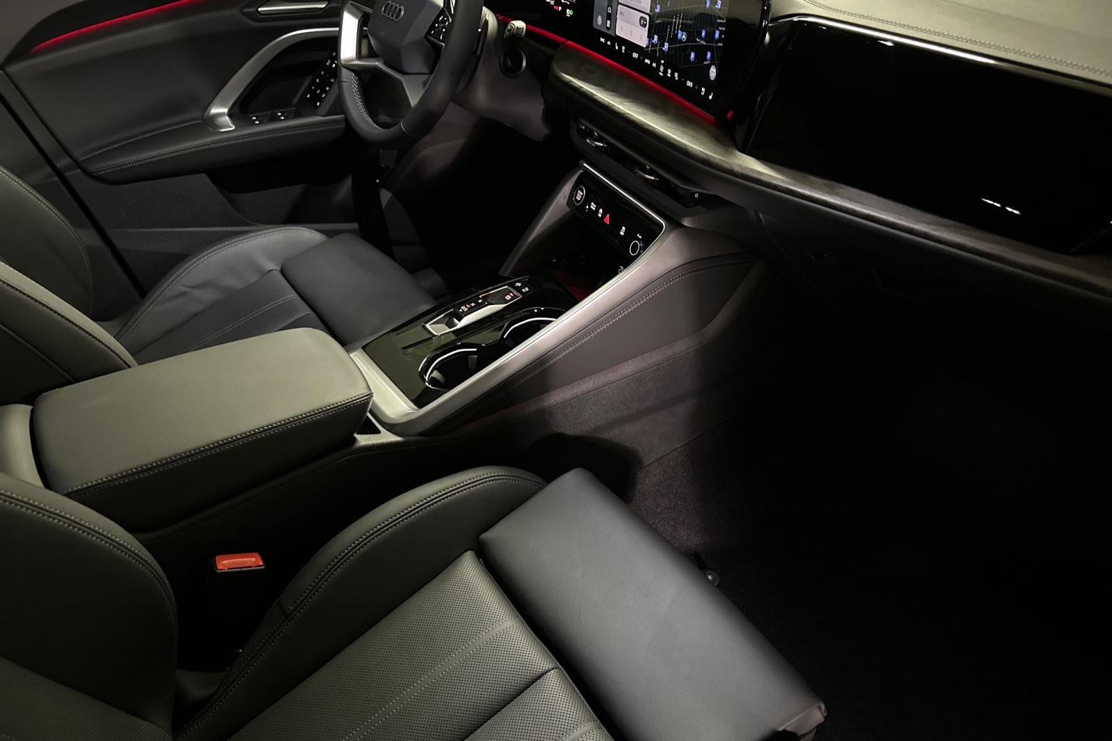 New 2026 Arkona White Audi Premium Plus 2.0 TFSI quattro image 15