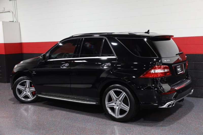 2014 Mercedes-Benz ML63 AMG Designo w/Performance Package 4-Matic 4dr Suv in , 