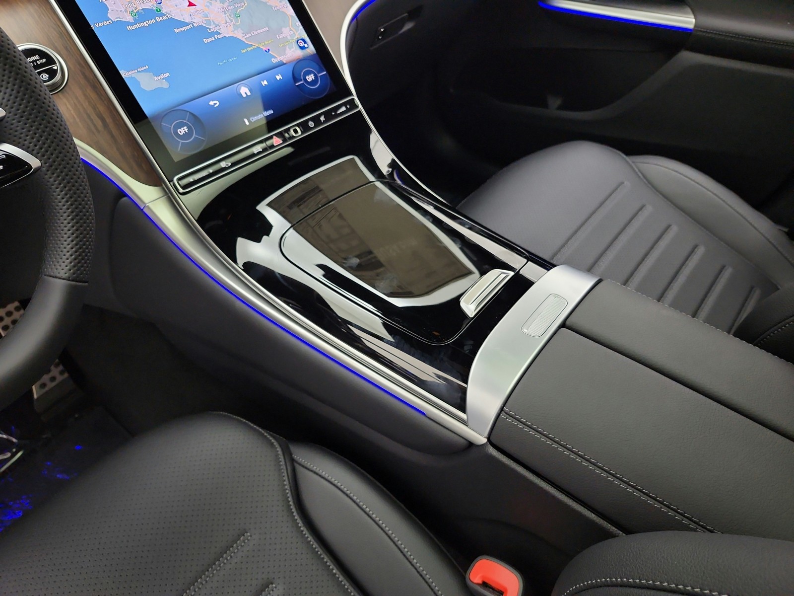 New 2026 Cirrus Silver Metallic Mercedes-Benz GLC 300 4MATIC® Coupe image 10
