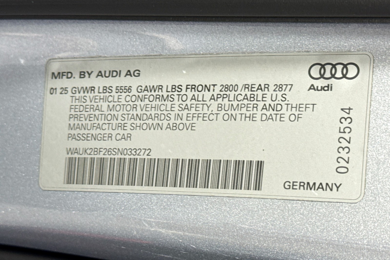 Used 2025 Florett Silver Metallic Audi Premium image 31