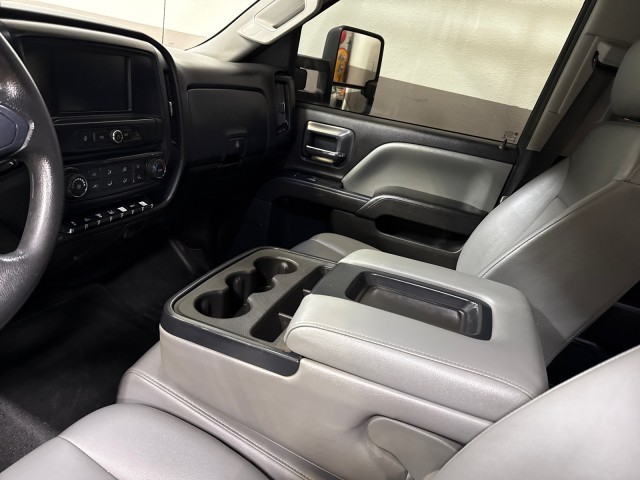 2020 Chevrolet Silverado MD 5500 Duramax RWD Utility/ Service Bed in , 