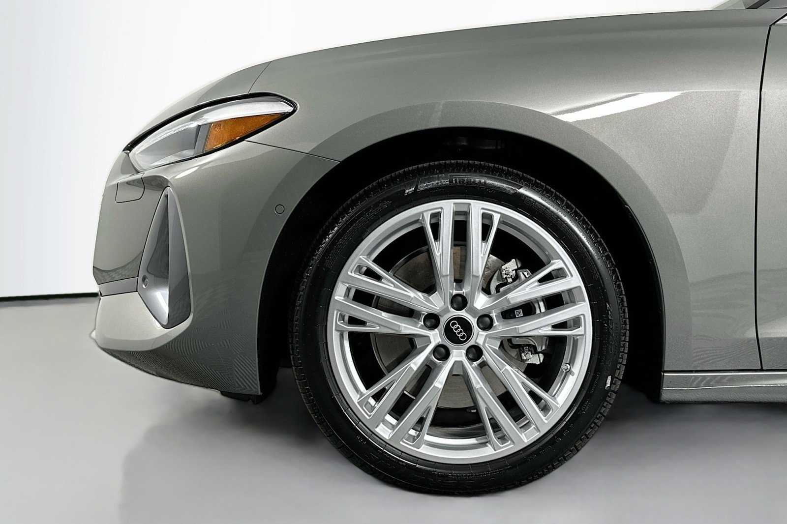 New 2026 Chronos Gray Metallic Audi Premium image 11