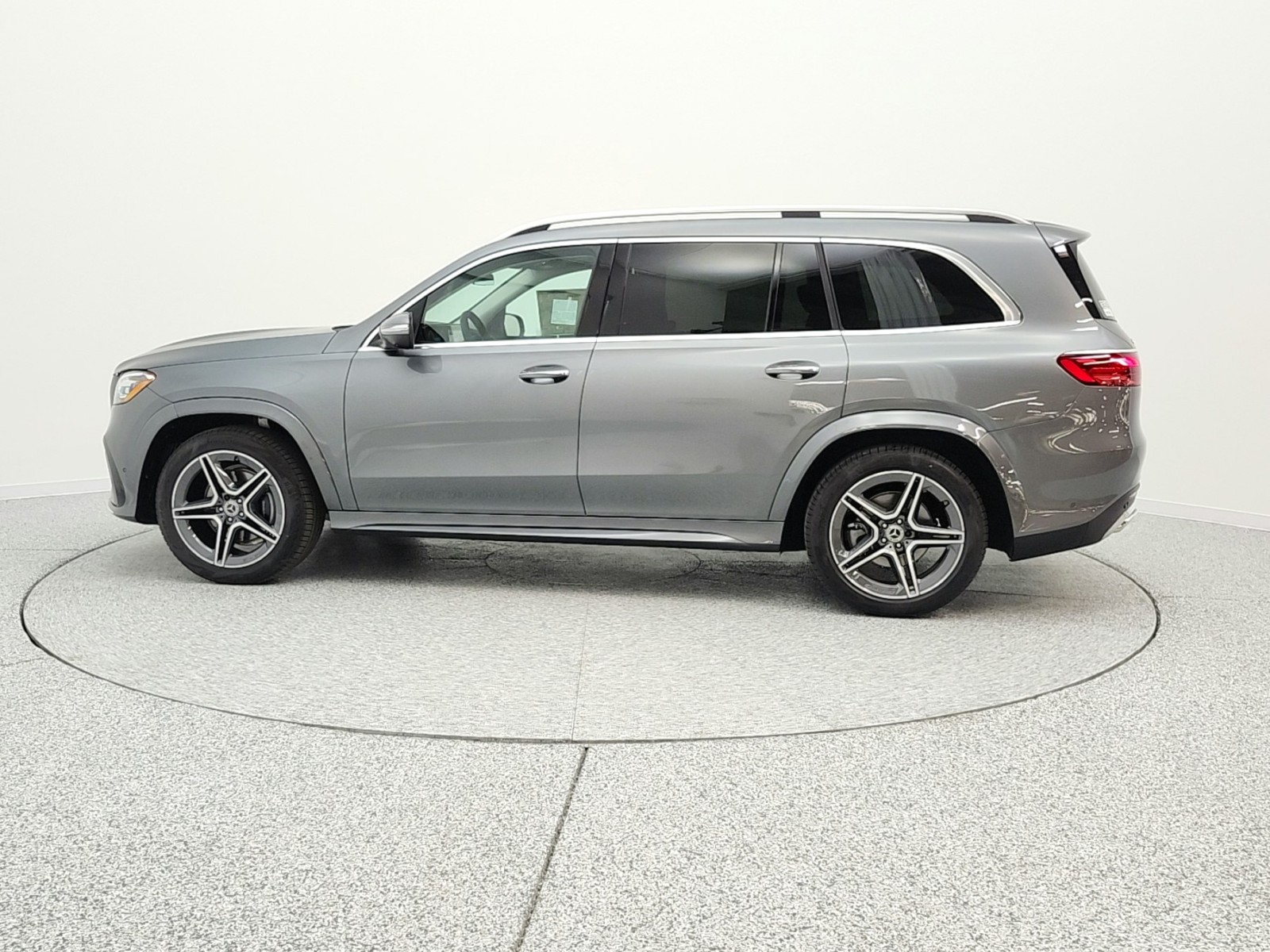 New 2026 Selenite Grey Metallic Mercedes-Benz GLS 450 image 8