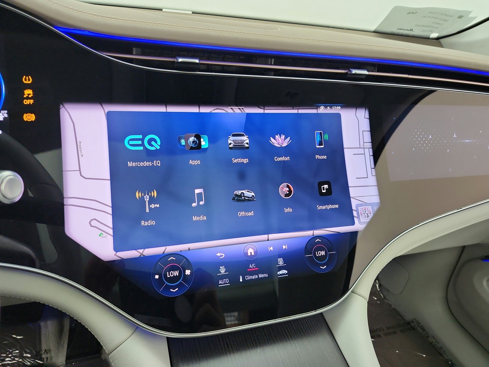 Certified Used 2023 Obsidian Black Metallic Mercedes-Benz EQS 580 4MATIC® SUV image 10