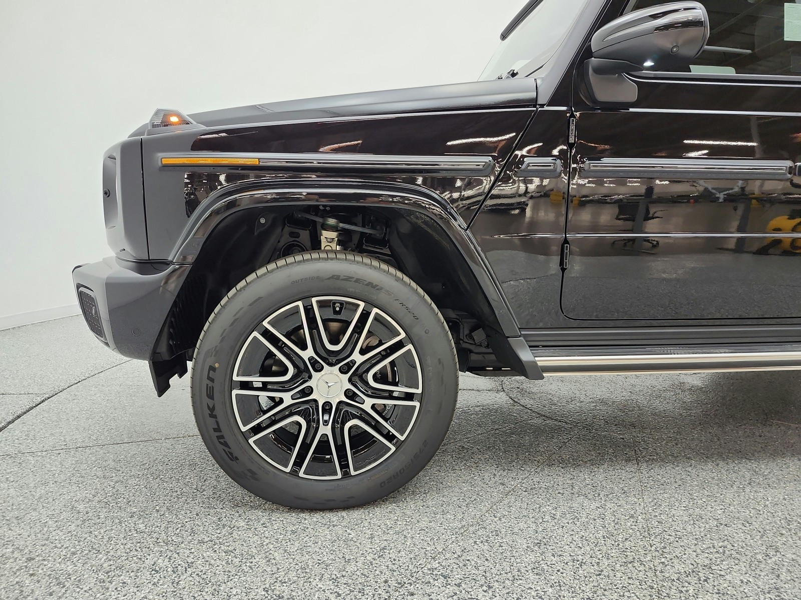 New 2027 Obsidian Black Metallic Mercedes-Benz G 580e SUV image 15