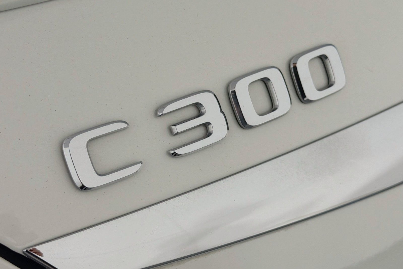 Used 2020 Polar White Mercedes-Benz C 300 image 9
