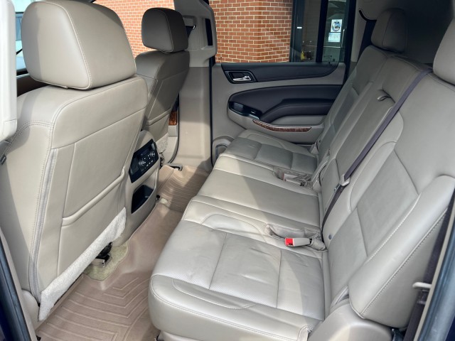 2017 Chevrolet Suburban Premier with Center Bench 16