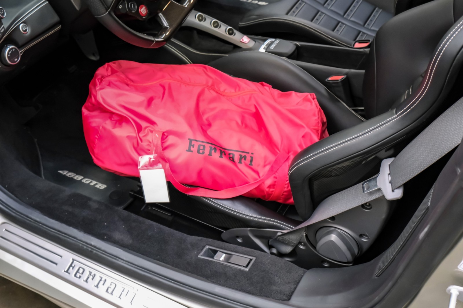 2019 Ferrari 488 GTB Lifter HiFi Shields ParkSensorsCamera DaytonaSeats 37