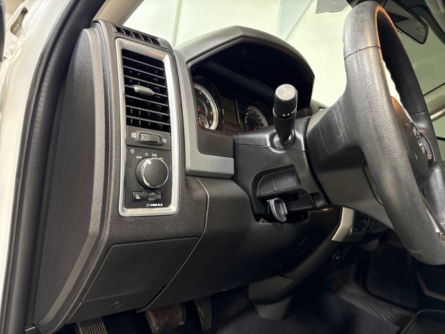 2020 Ram 1500 Classic SLT 4WD 5.7L-V8 in ,