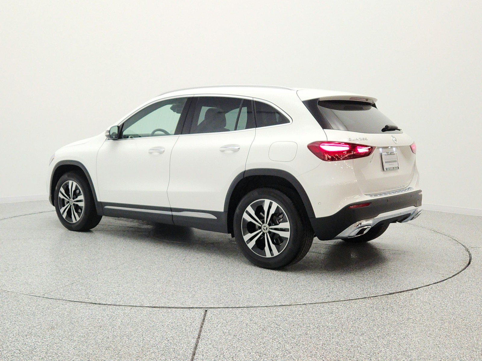Certified Used 2026 Polar White Mercedes-Benz GLA 250 SUV image 7