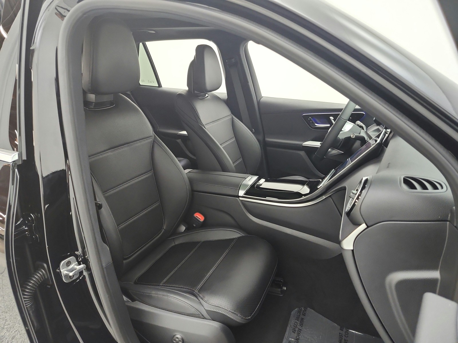 New 2026 Black Mercedes-Benz GLC 300 image 13