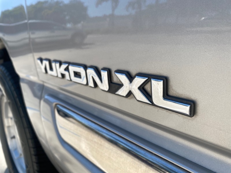 2004 GMC Yukon XL SLE 1 OWNER LEATHER SUNROOF in , 