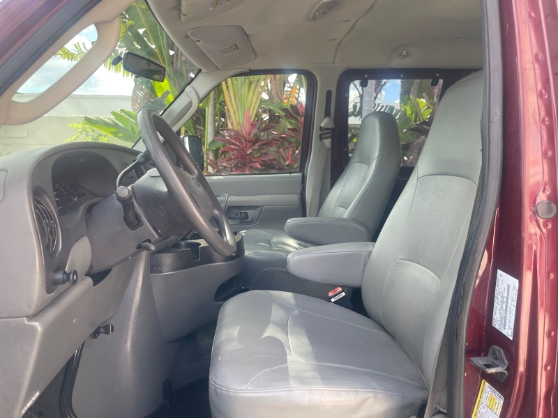 2006 Ford Econoline Wagon XLT 8 PASS LOW MILES 56328 in ,