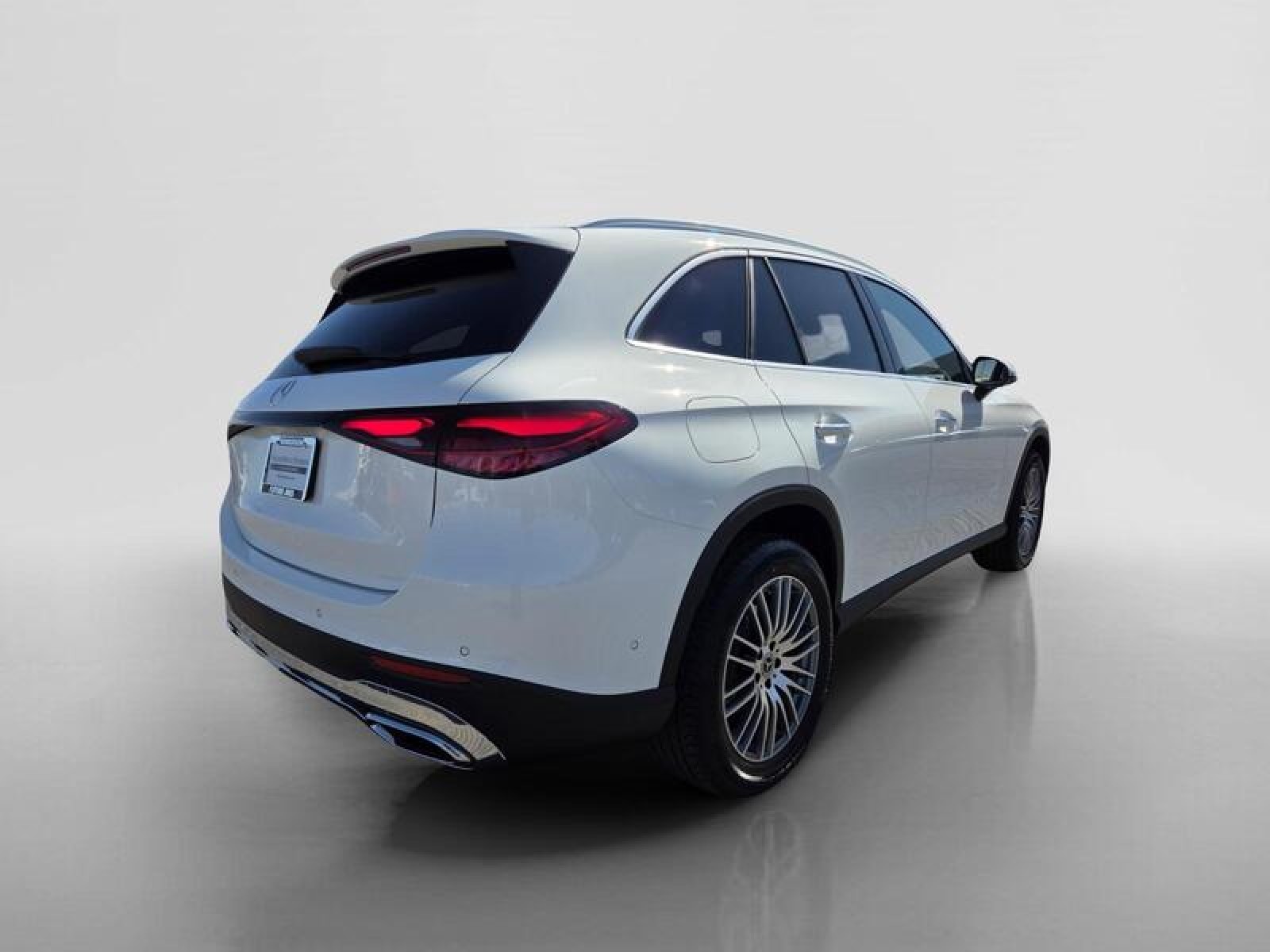 New 2027 Polar White Mercedes-Benz GLC 300 SUV image 5