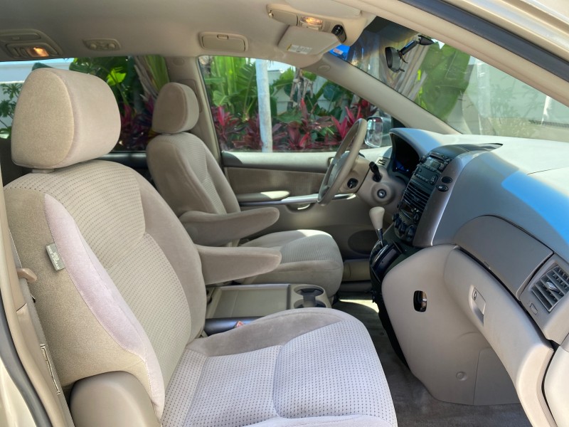 2006 Toyota Sienna VAN LE LOW MILES 78,653 in , 