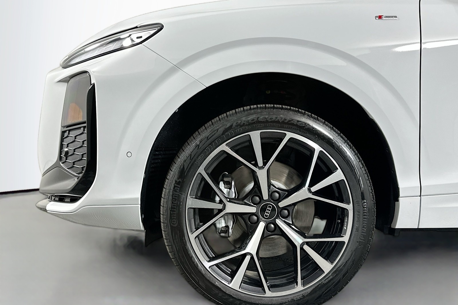 New 2026 Glacier White Metallic Audi S line image 11