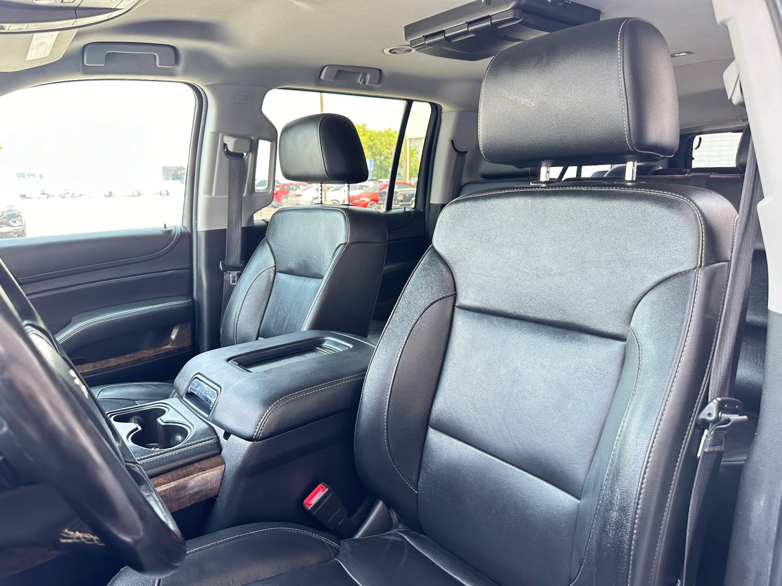 2019 Chevrolet Suburban LT 11