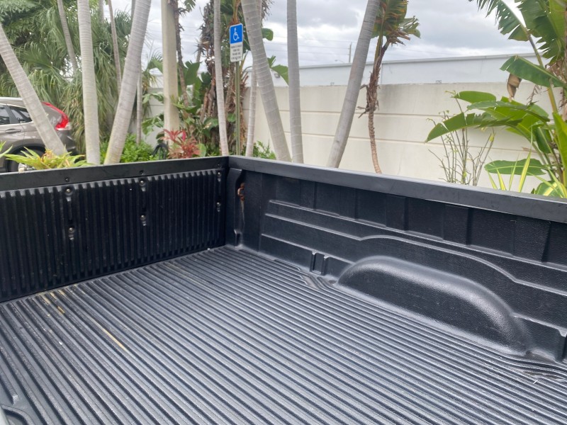 2004 Toyota Tundra SR5 1 OWNER 4WD XTRA CAB STEP SIDE in , 