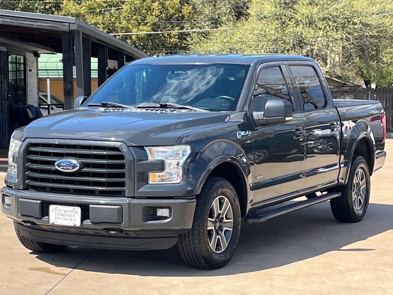 View vehicle photo 3