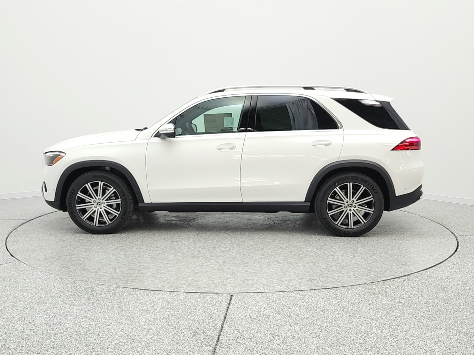 New 2026 Polar White Mercedes-Benz GLE 350 image 8