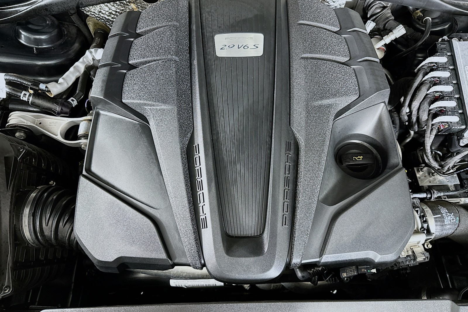 Used 2023 Volcano Grey Metallic Porsche S image 13