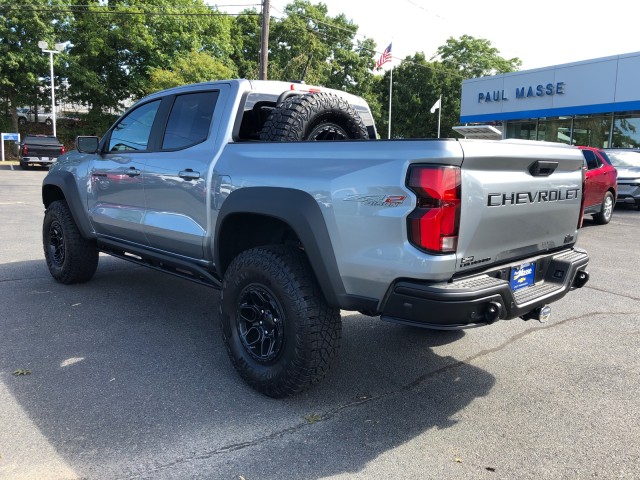 2024 Chevrolet Colorado 4WD ZR2 5