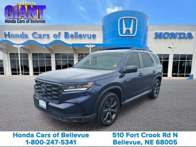 Black (Obsidian Blue Pearl) 2024 Honda Pilot SUV / Crossover All-Wheel Drive Automatic