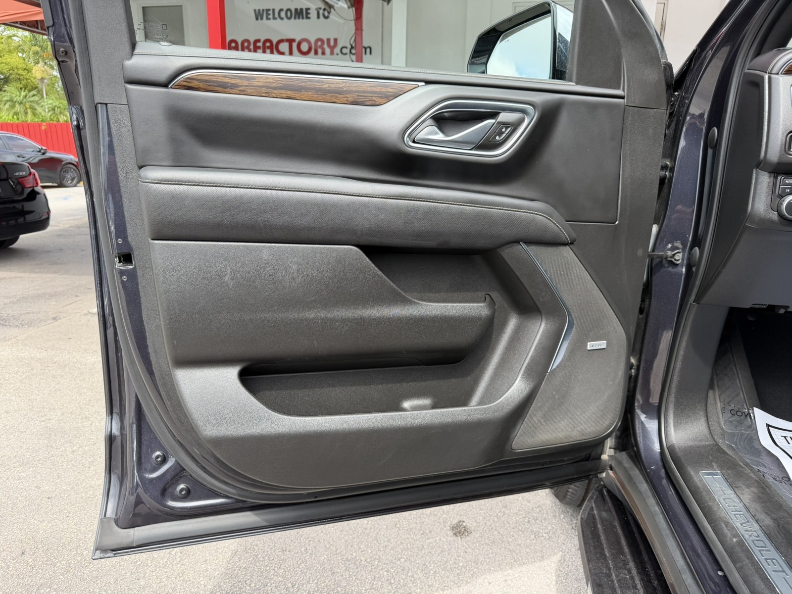 2023 Chevrolet Suburban - $41,977