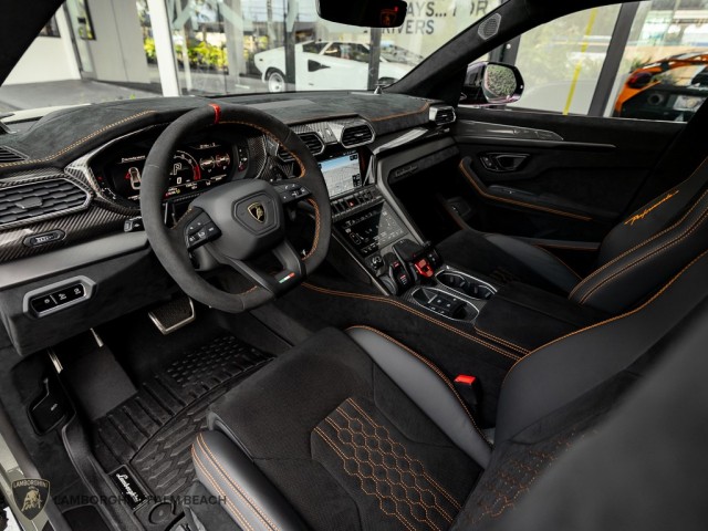 2023 Lamborghini Urus Performante in , 