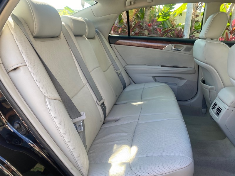 2011 Toyota Avalon Limited LOW MILES 80,879 in ,