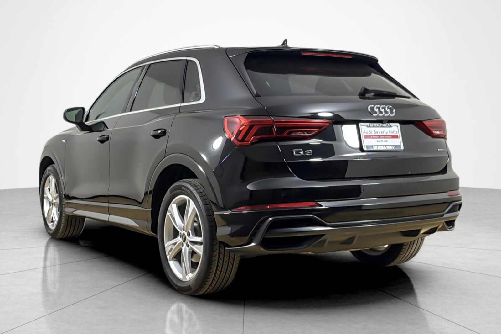 Used 2022 Mythos Black Metallic Audi S line Premium 45 TFSI quattro image 3