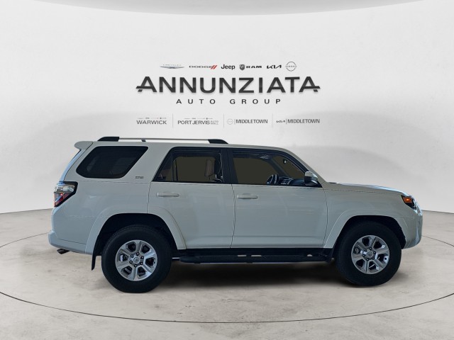 2022 Toyota 4Runner SR5 6