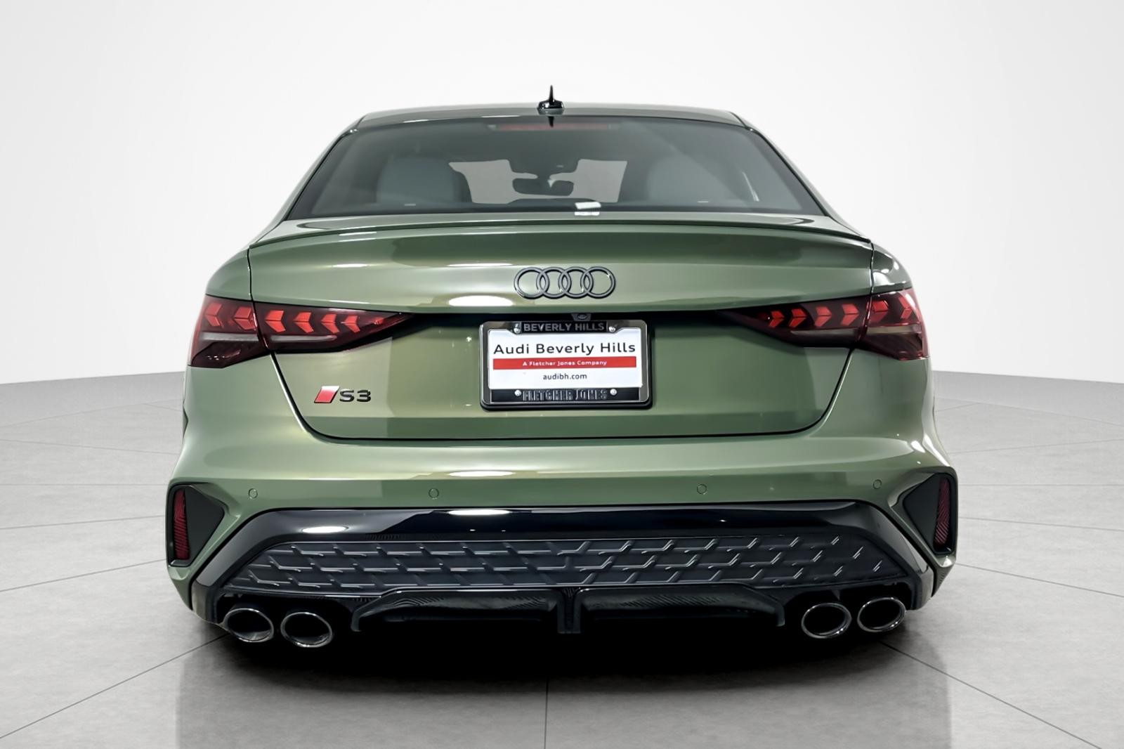 New 2026 District Green Metallic Audi quattro image 5