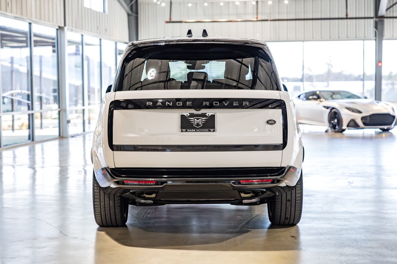 Used Car 2023 Land Rover Range Rover  Se - $140,310 Msrp - 23 Inch Wheels - Black Contrast Roof - One Owner For Sale Under $120,000 In Boerne, Texas
